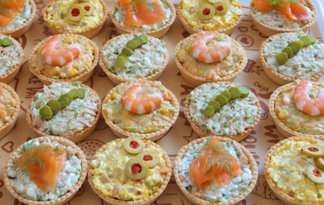 Canapés variados - Imagen 2